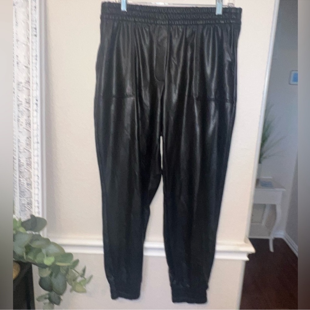 Express Black Jacket medium Express Women Black Faux- Leather Pants - Picture 1 of 10